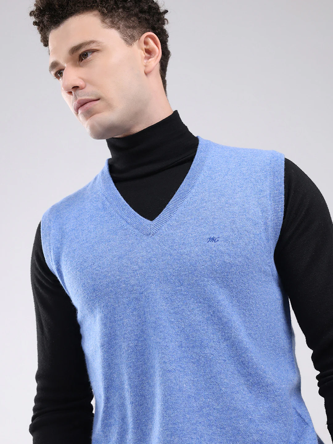 Men Blue Solid V Neck Sleeveless Sweater - Image 6