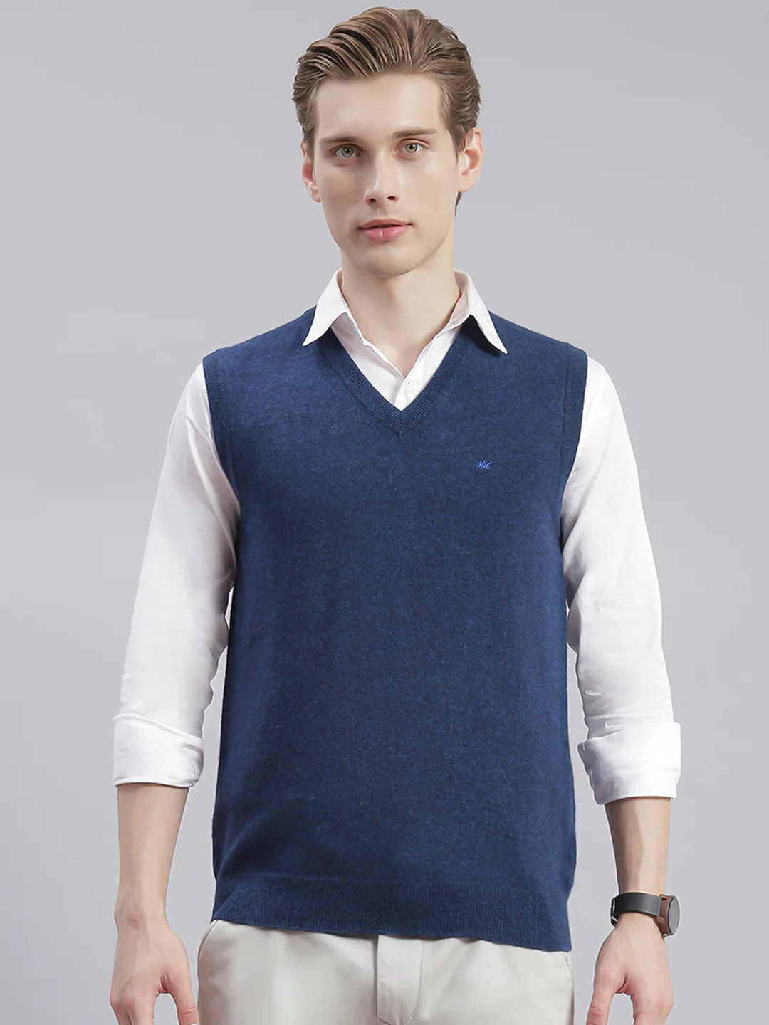 Men Blue Solid V Neck Sleeveless Sweaters/Pullovers - Image 3