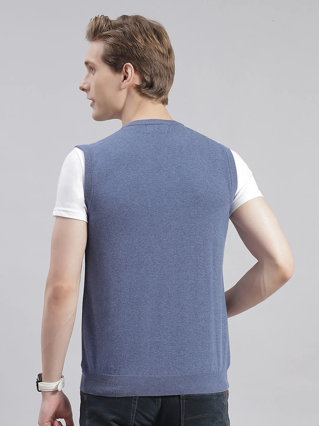 Men Blue Solid V Neck Sleeveless Sweaters/Pullovers - Image 5