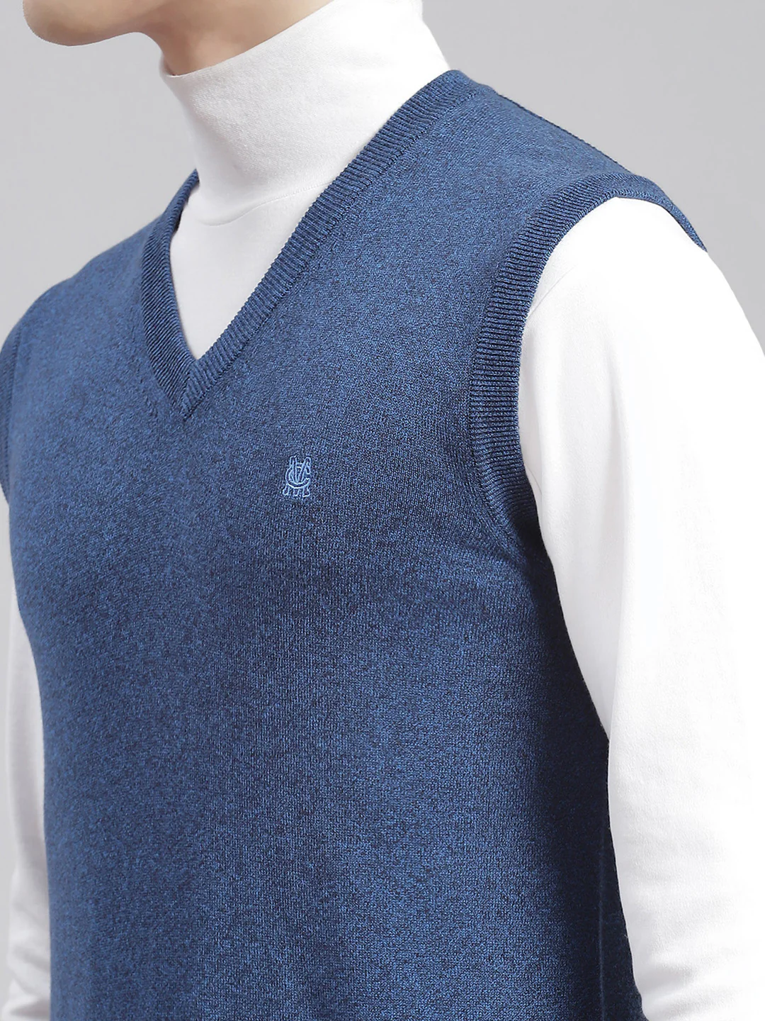 Men Blue Solid V Neck Sleeveless Sweaters/Pullovers - Image 6