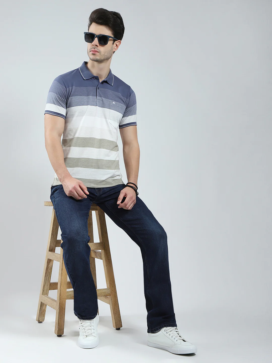 Men Blue Stripe Collar Half Sleeve T-Shirt - Image 2