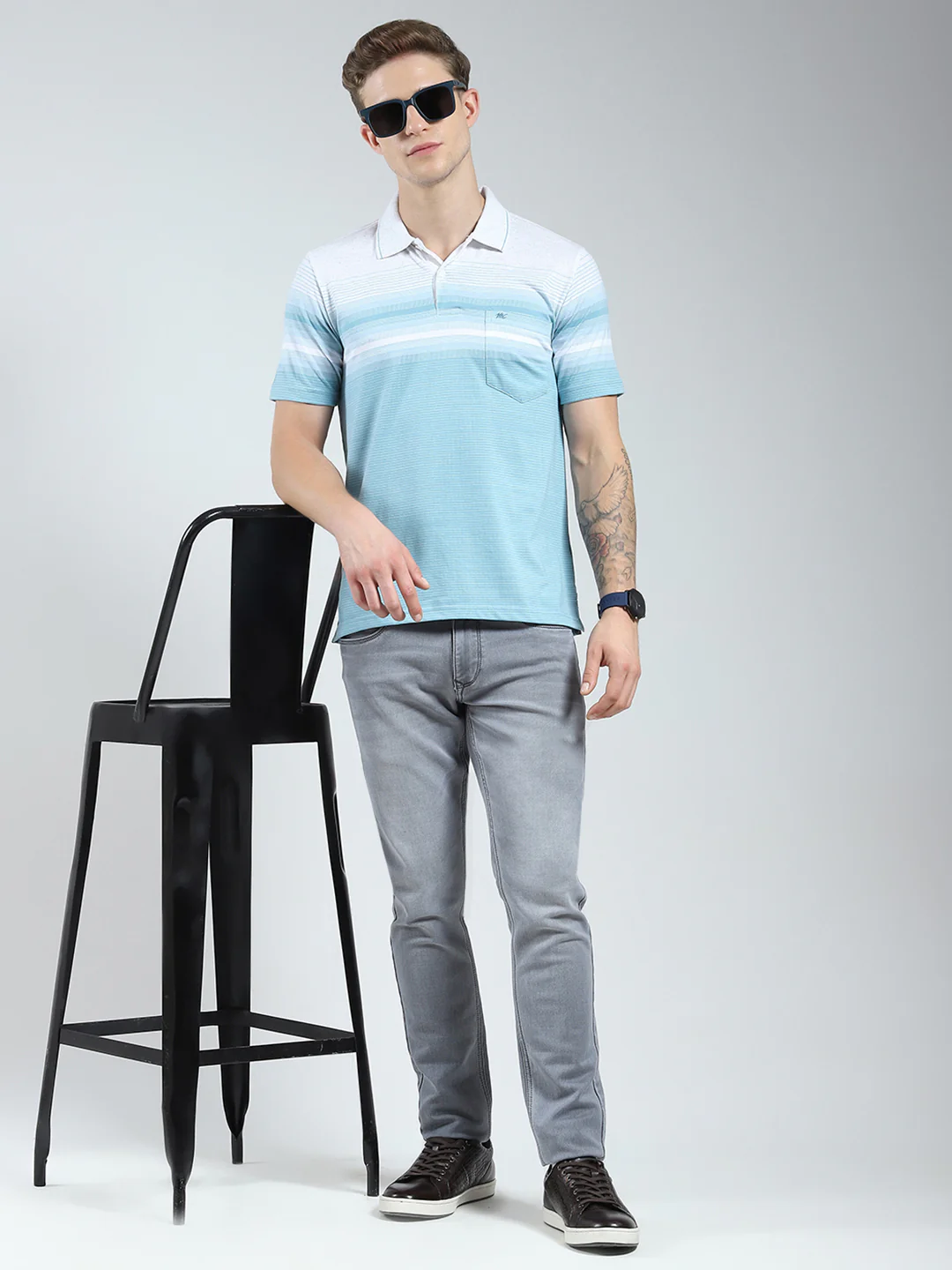 Men Blue Stripe Collar Half Sleeve T-Shirt - Image 2