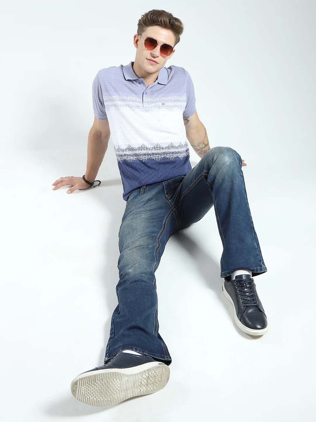 Men Blue Stripe Collar Half Sleeve T-Shirt - Image 2