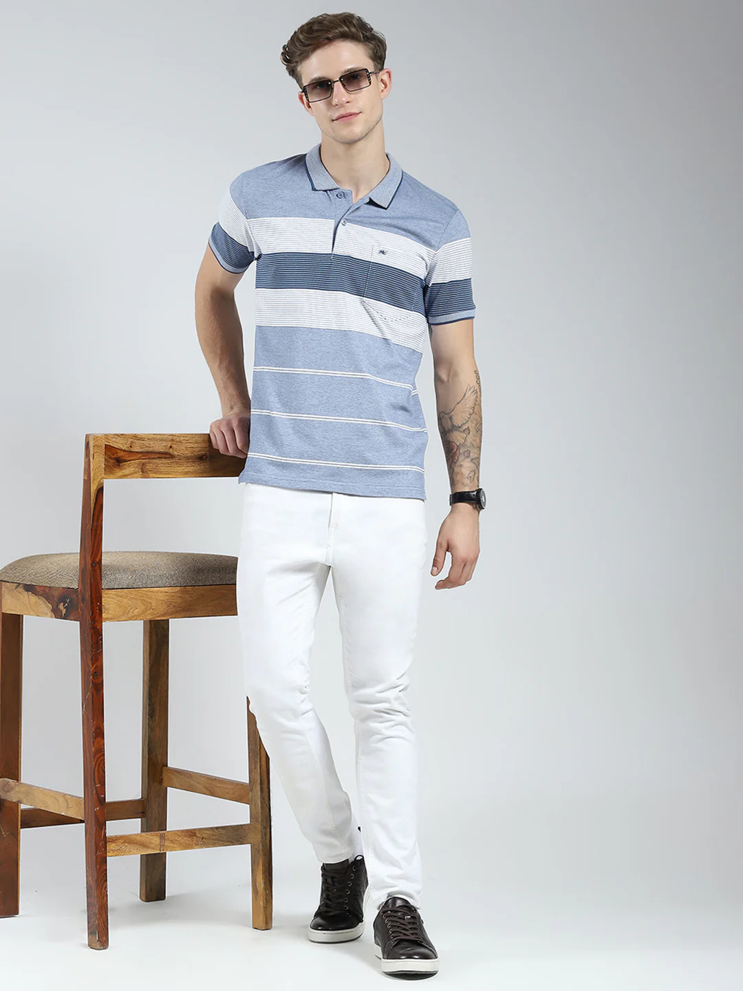 Men Blue Stripe Collar Half Sleeve T-Shirt - Image 2
