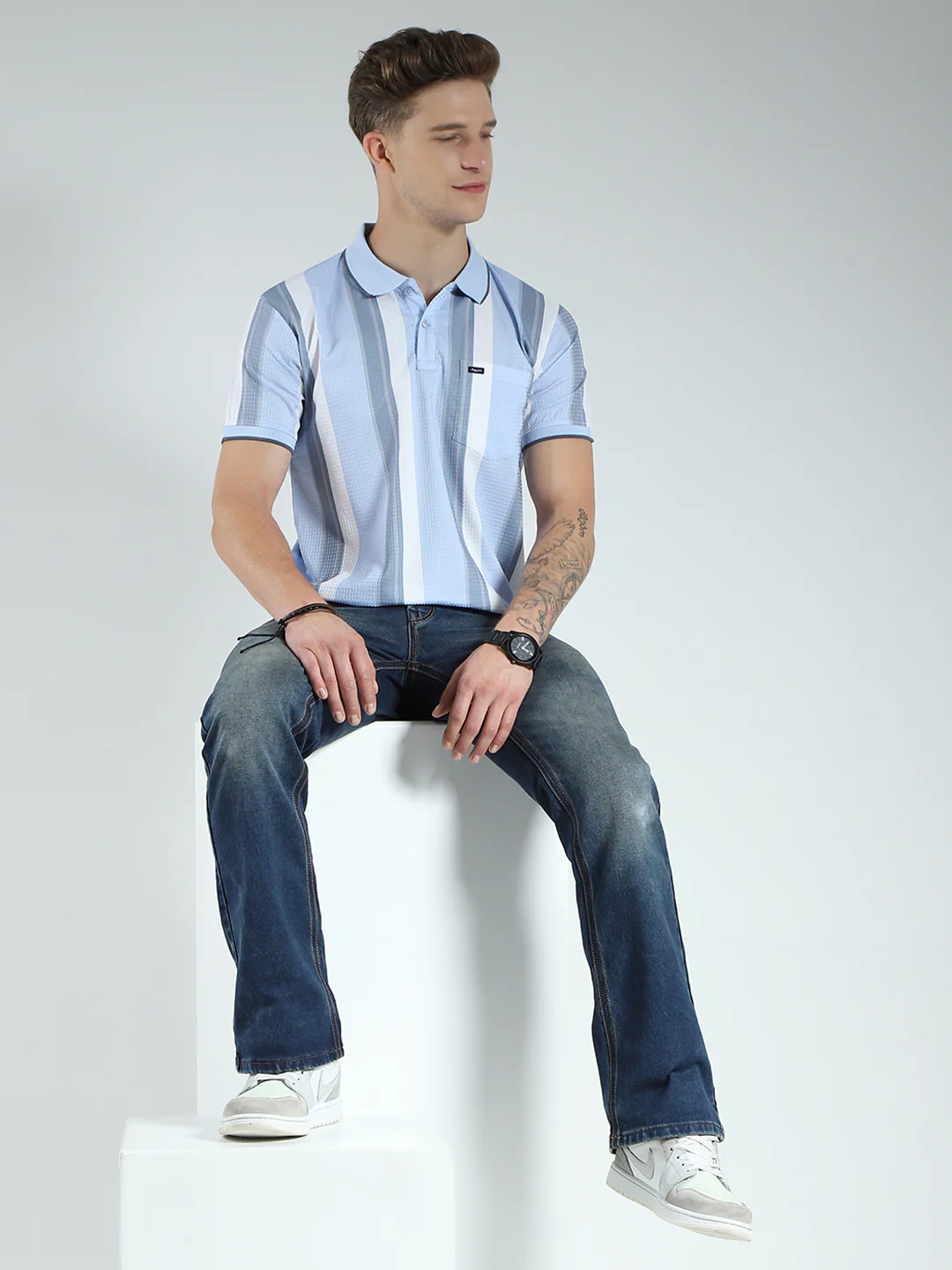 Men Blue Stripe Collar Half Sleeve T-Shirt - Image 2