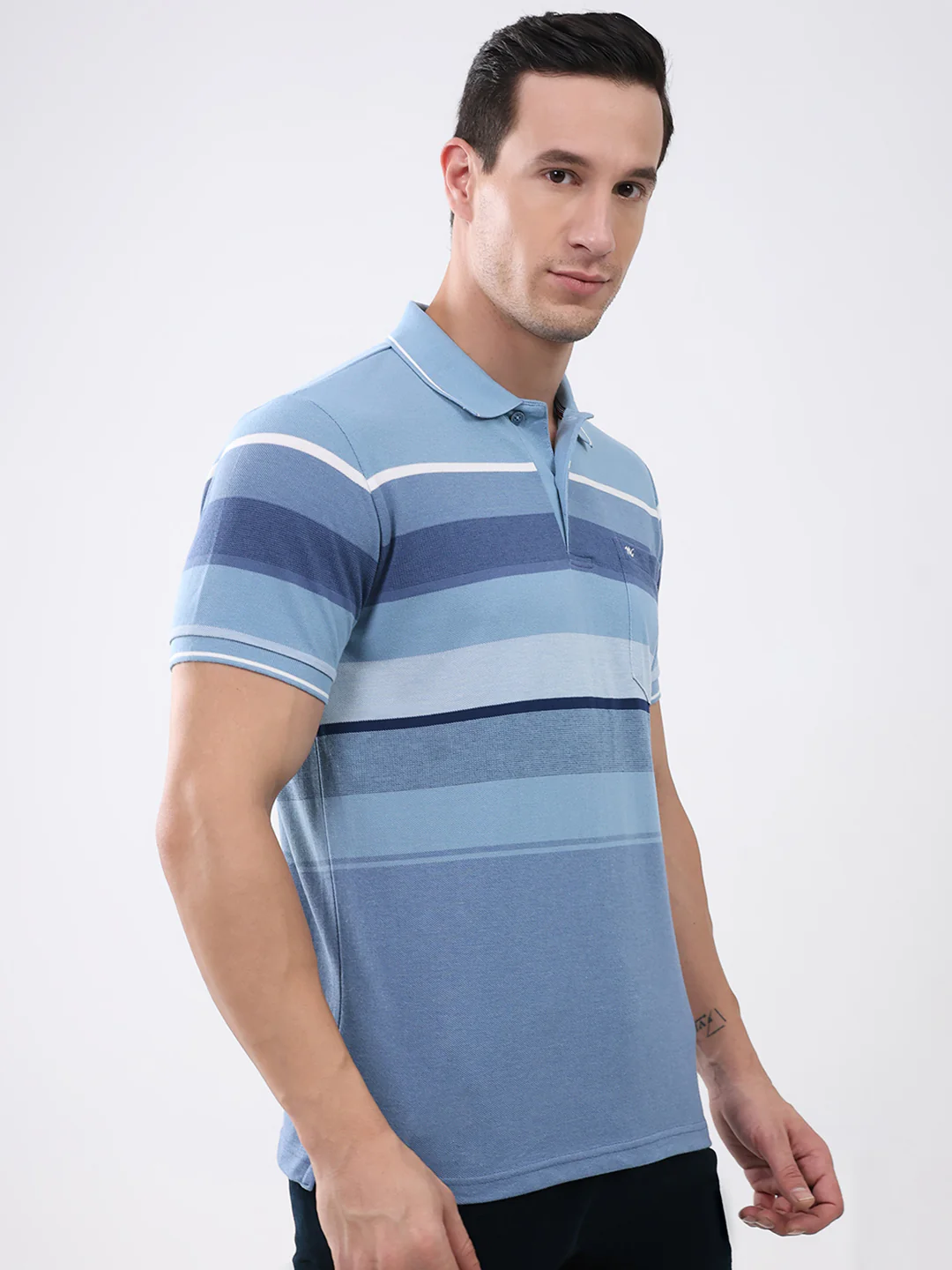 Men Blue Stripe Collar Half Sleeve T-Shirt - Image 4