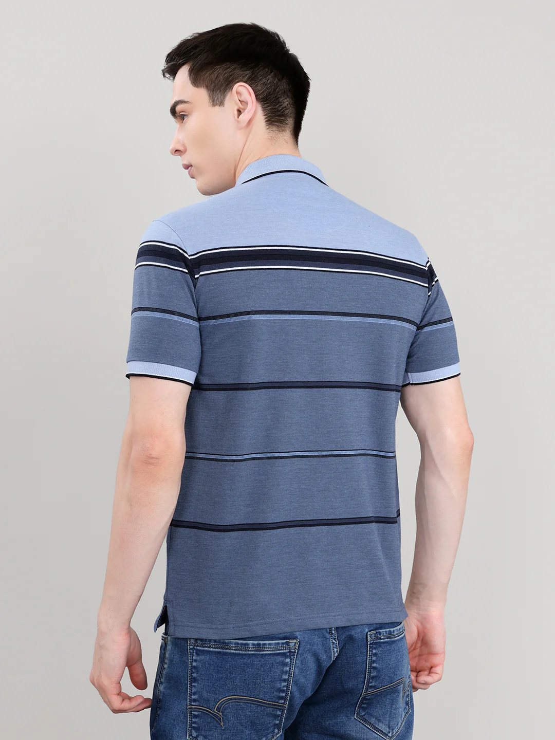 Men Blue Stripe Collar Half Sleeve T-Shirt - Image 4