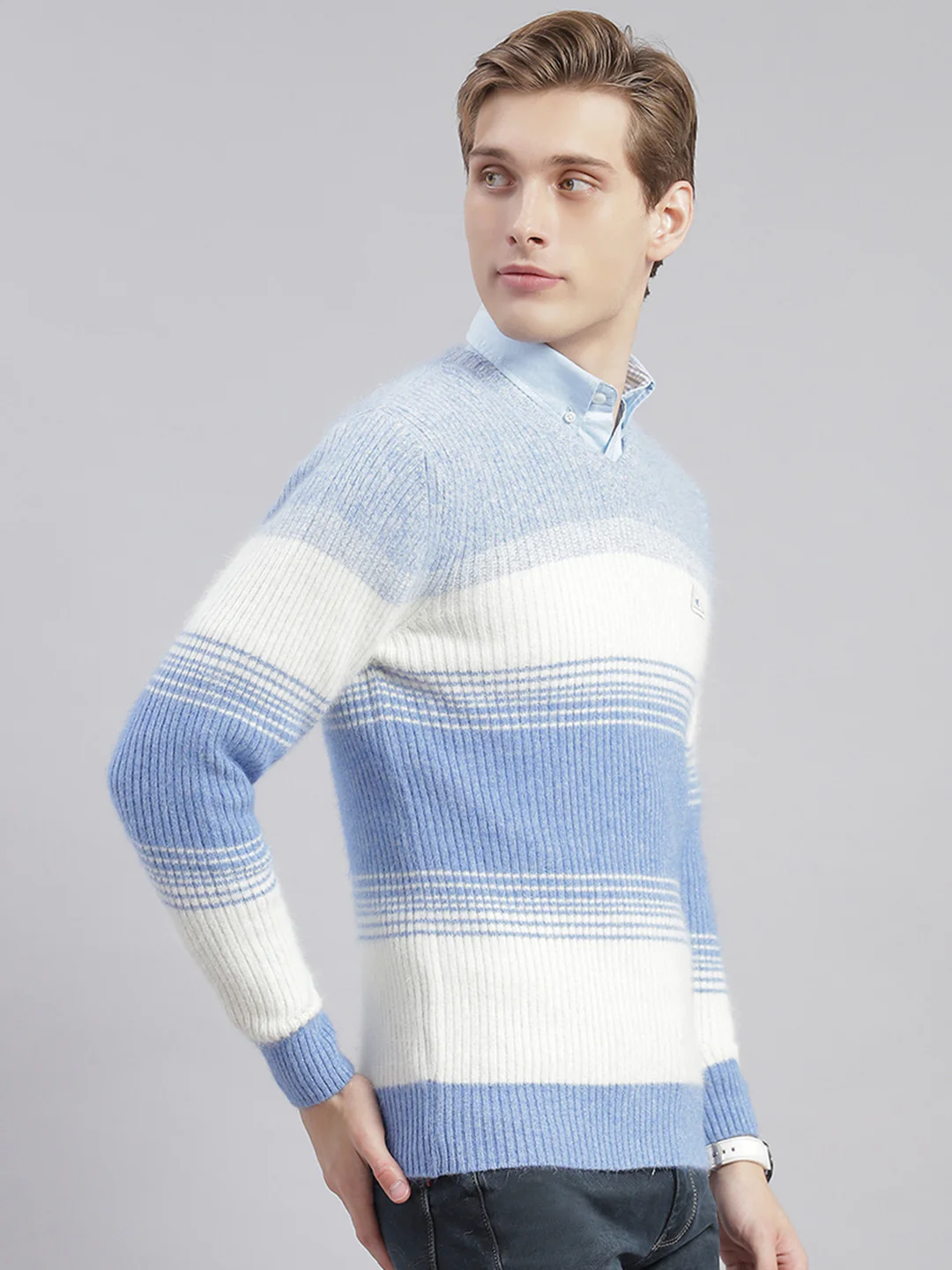 Men Blue Stripe V Neck Full Sleeve Sweaters/Pullovers - Image 5