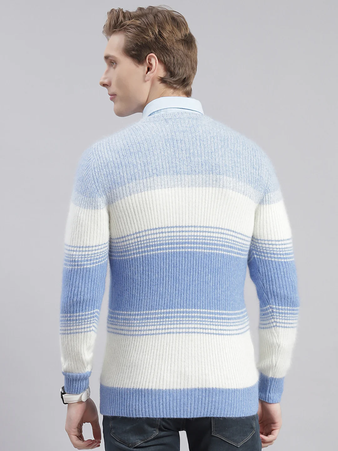 Men Blue Stripe V Neck Full Sleeve Sweaters/Pullovers - Image 7