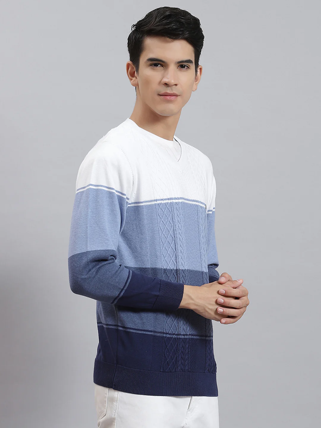 Men Blue Stripe V Neck Full Sleeve Sweaters/Pullovers - Image 4