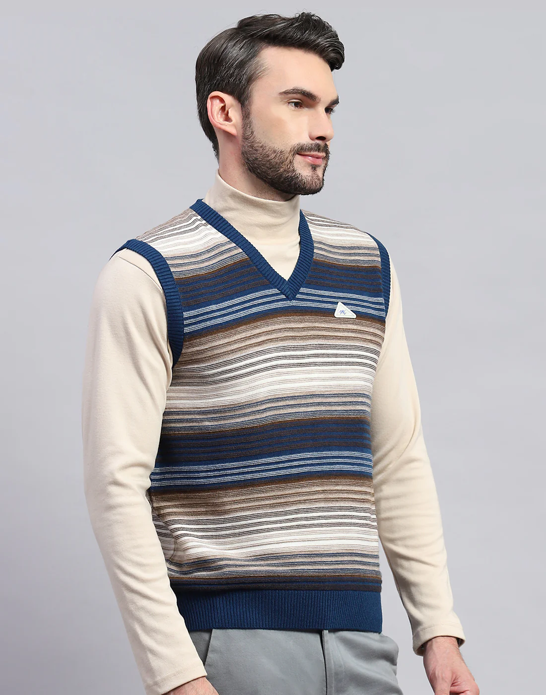 Men Blue Stripe V Neck Sleeveless Sweater - Image 4