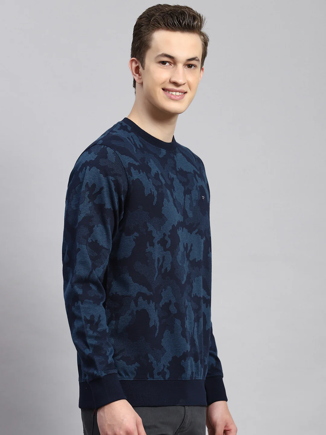 Men Blue Stripe Winter T-Shirt - Image 3