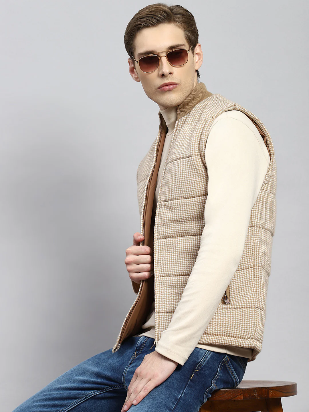 Men Brown Jaquard Jacket - Image 2