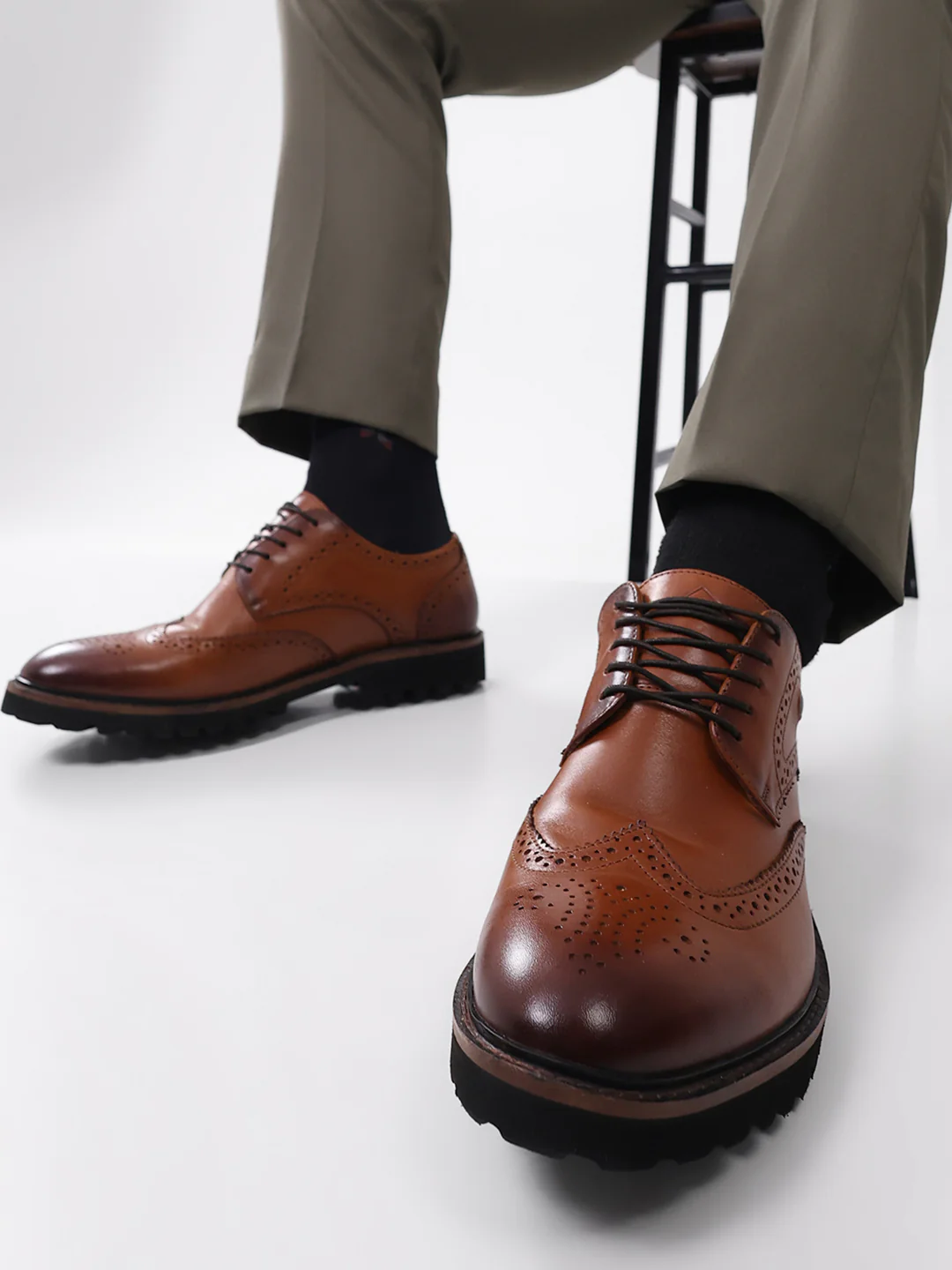 Men Brown Lace Up Genuine Leather Formal Brogues - Image 10