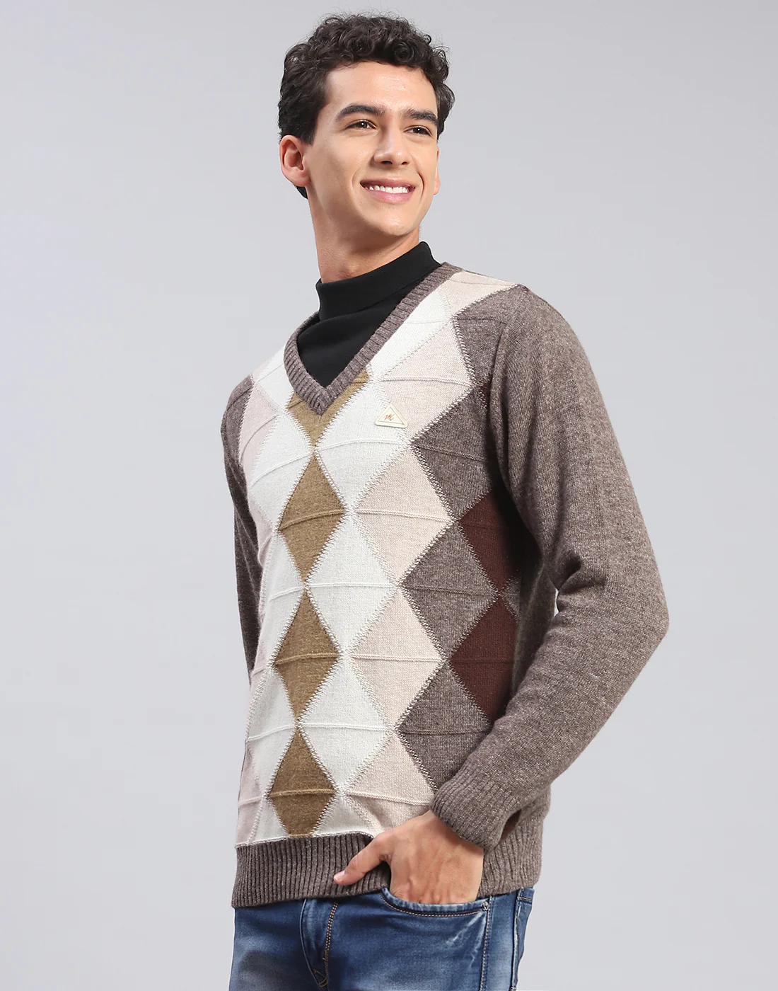 Men Brown Self Design V Neck Full Sleeve Pullover - Image 3