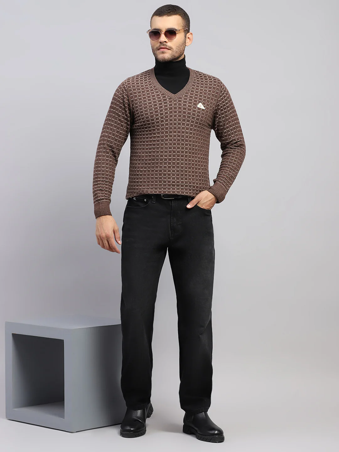 Men Brown Self Design V Neck Full Sleeve Pullover - Image 2