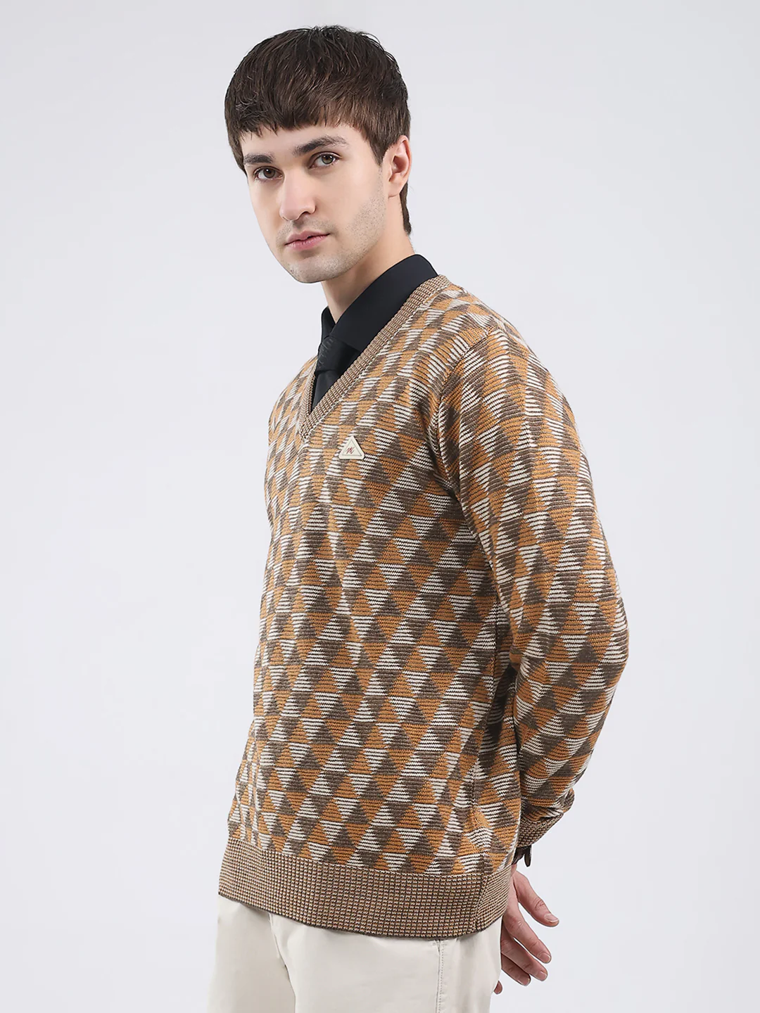Men Brown Self Design V Neck Full Sleeve Pullover - Image 3