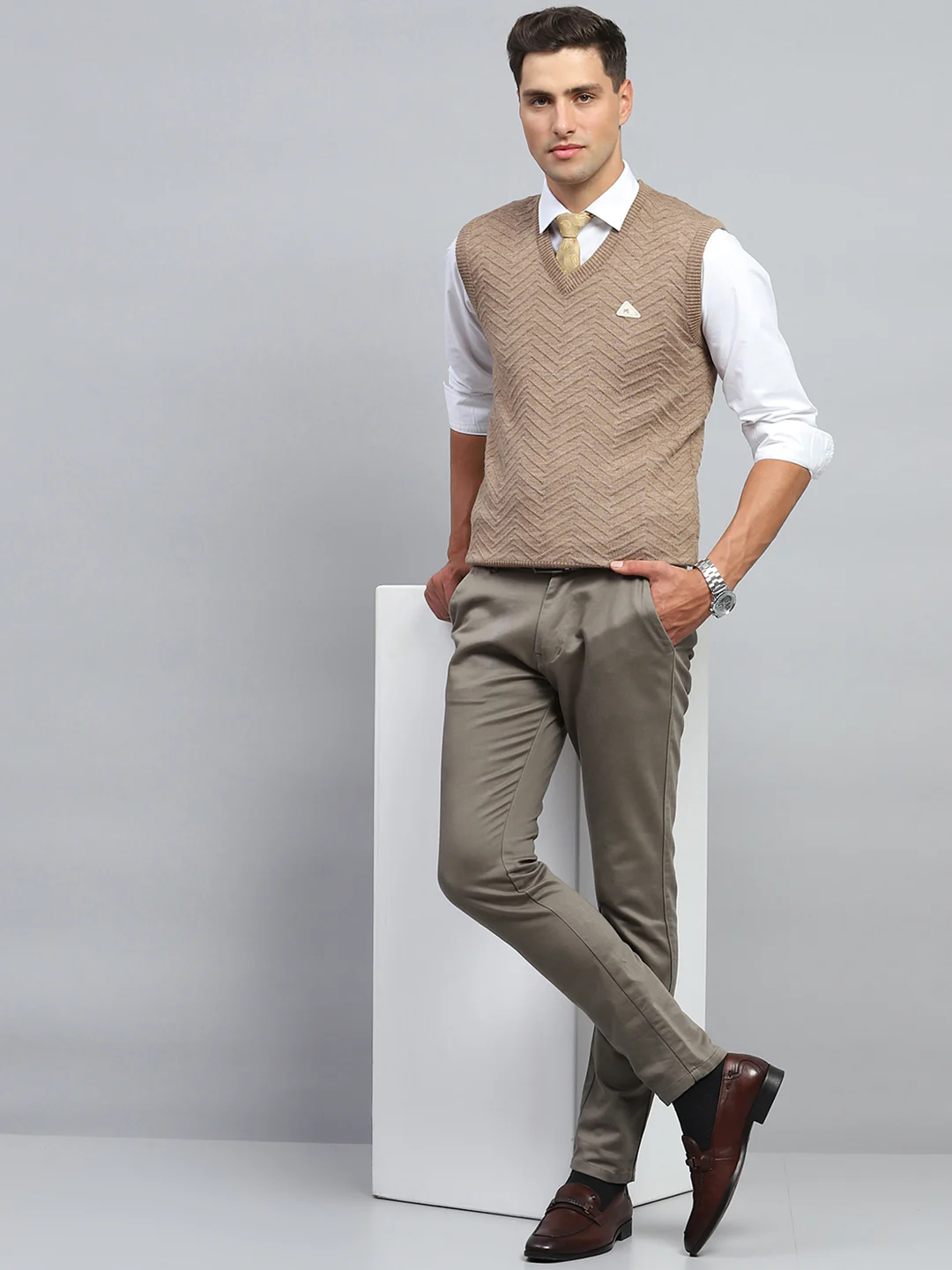Men Brown Self Design V Neck Sleeveless Sweater - Image 2