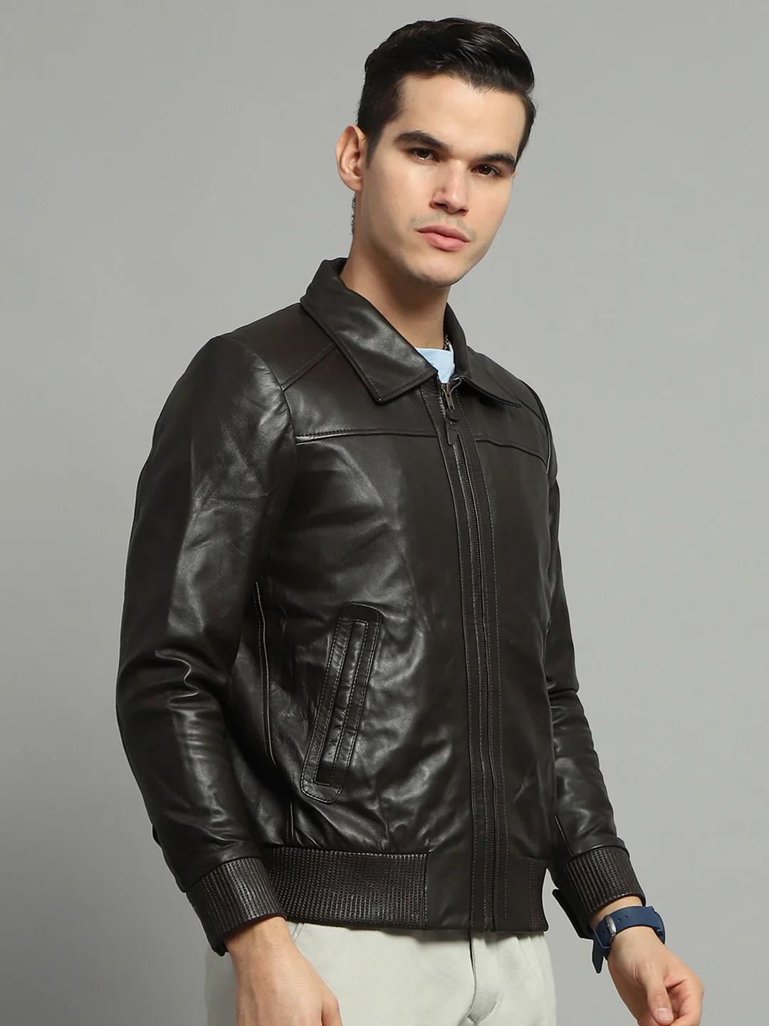 Men Brown Solid Collar Full Sleeve Jacket - Image 4