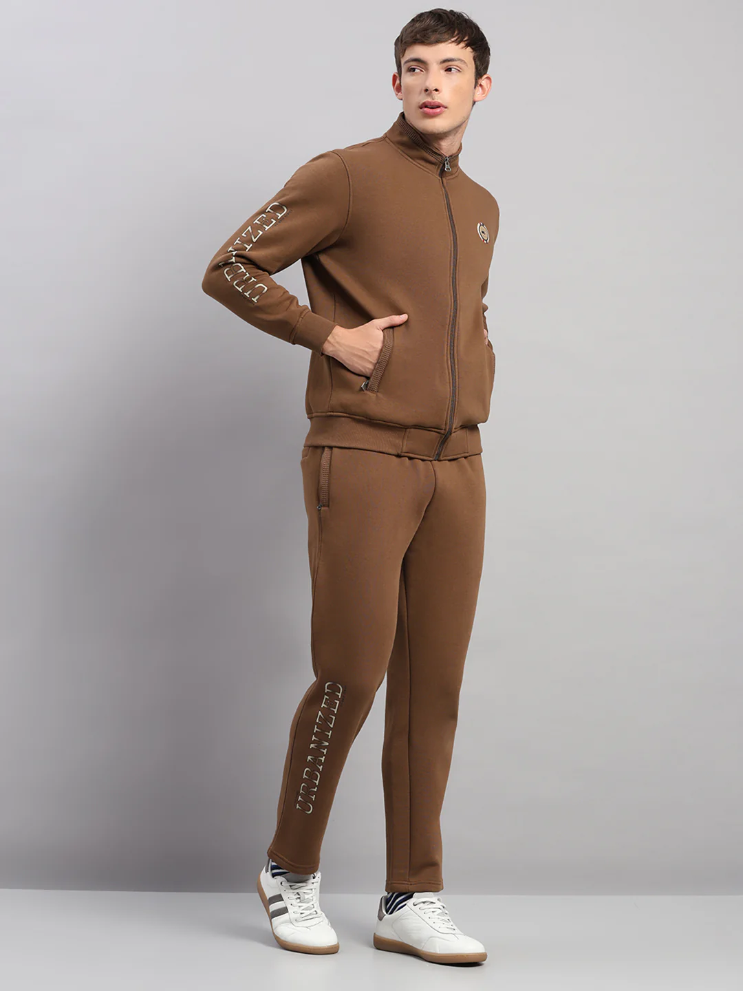 Men Brown Solid Collar Full Sleeve Winter Tracksuit - Image 4