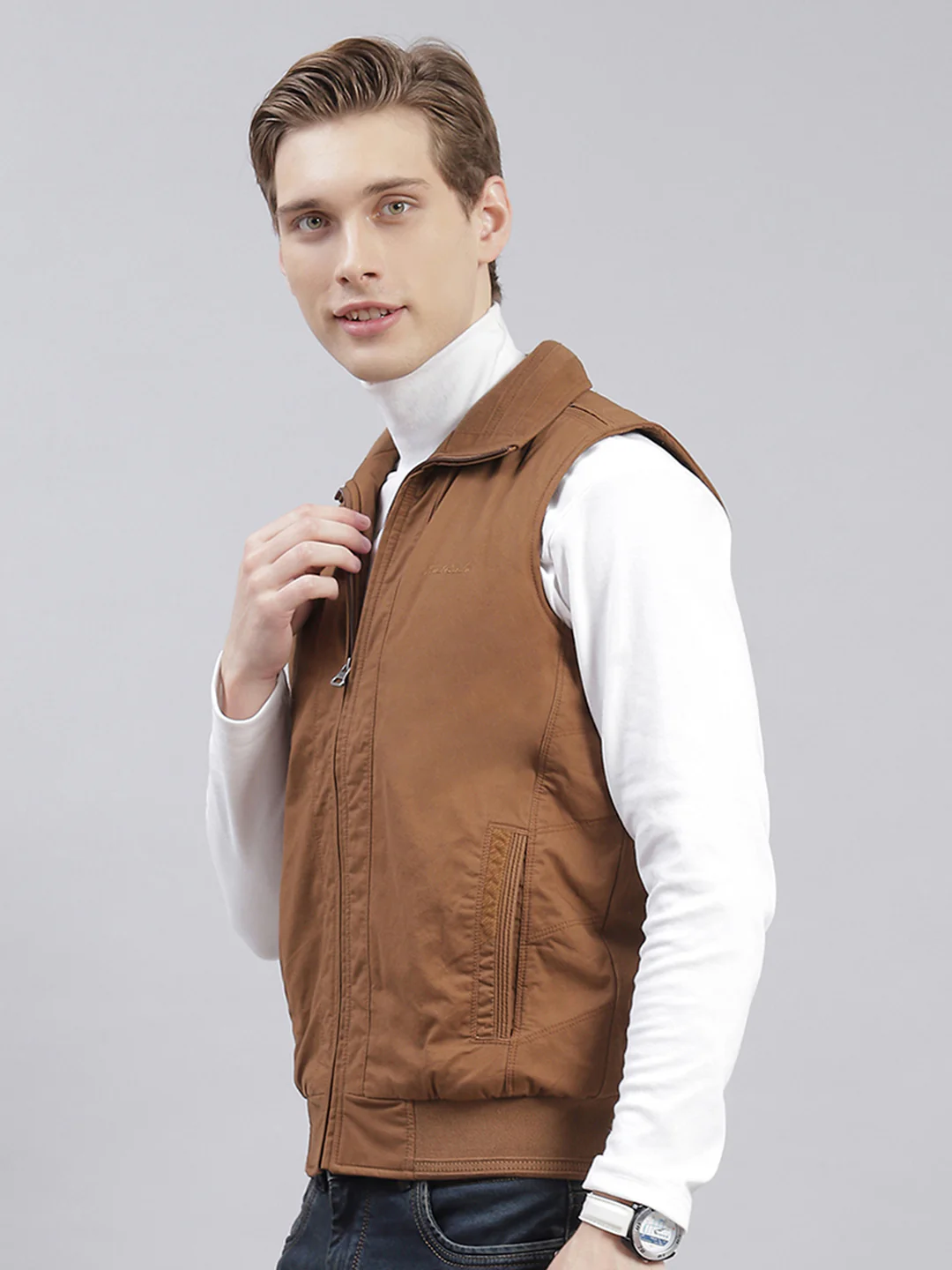 Men Brown Solid Collar Sleeveless Jackets - Image 5