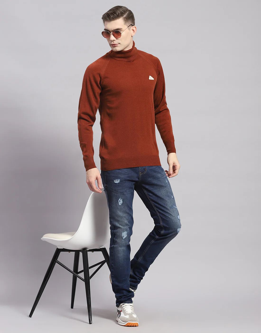 Men Brown Solid H Neck Full Sleeve Pullover - Image 2