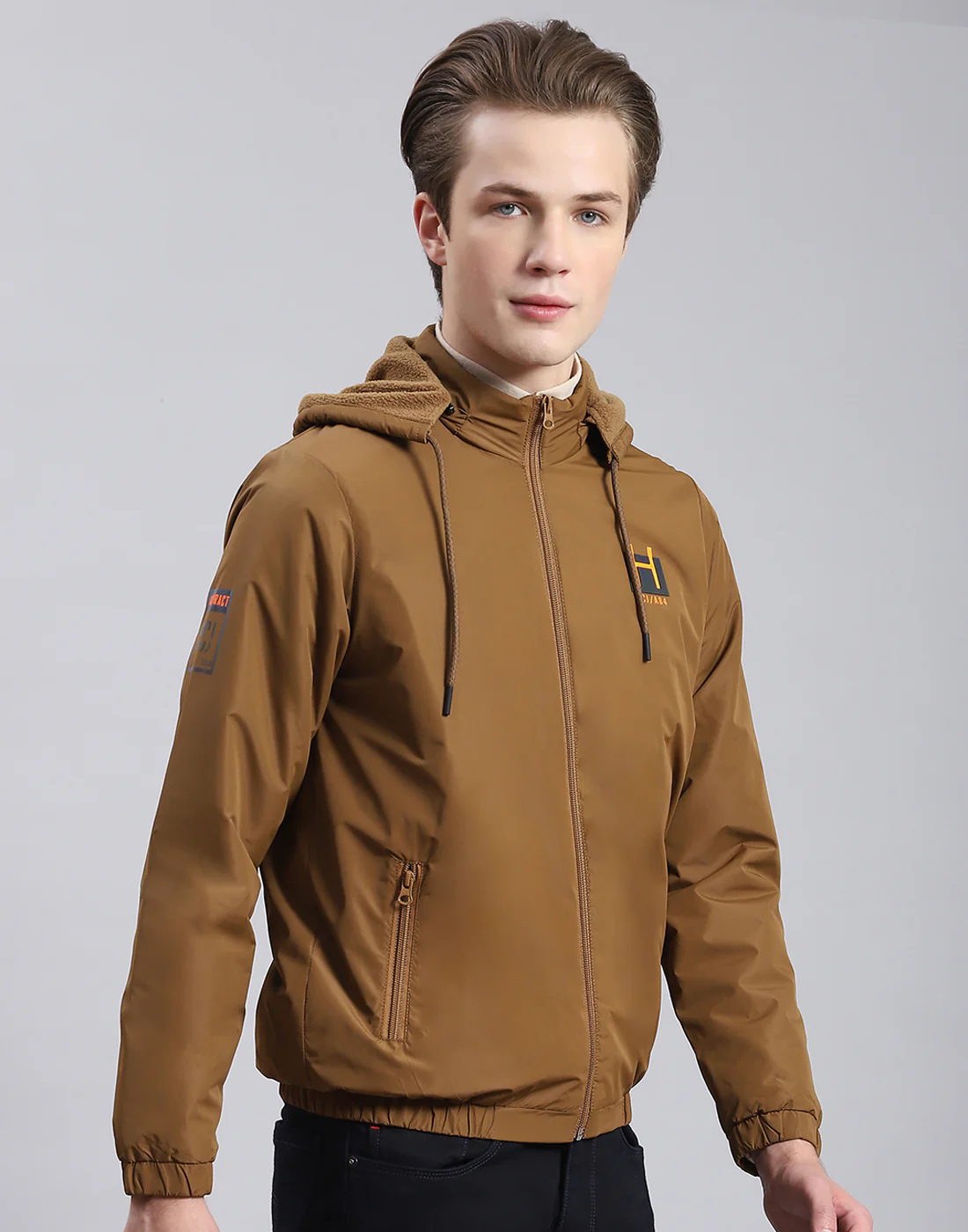 Men Brown Solid Hooded Full Sleeve Jacket - Image 4