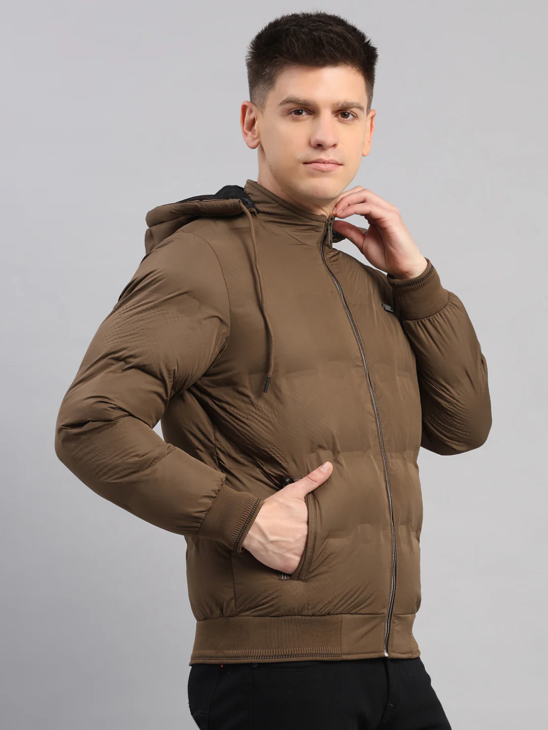 Men Brown Solid Hooded Full Sleeve Jacket - Image 4
