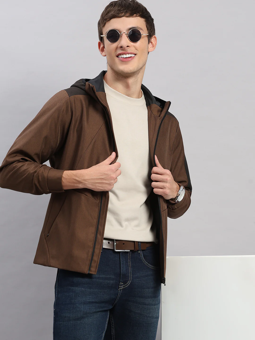 Men Brown Solid Hooded Full Sleeve Jacket - Image 6