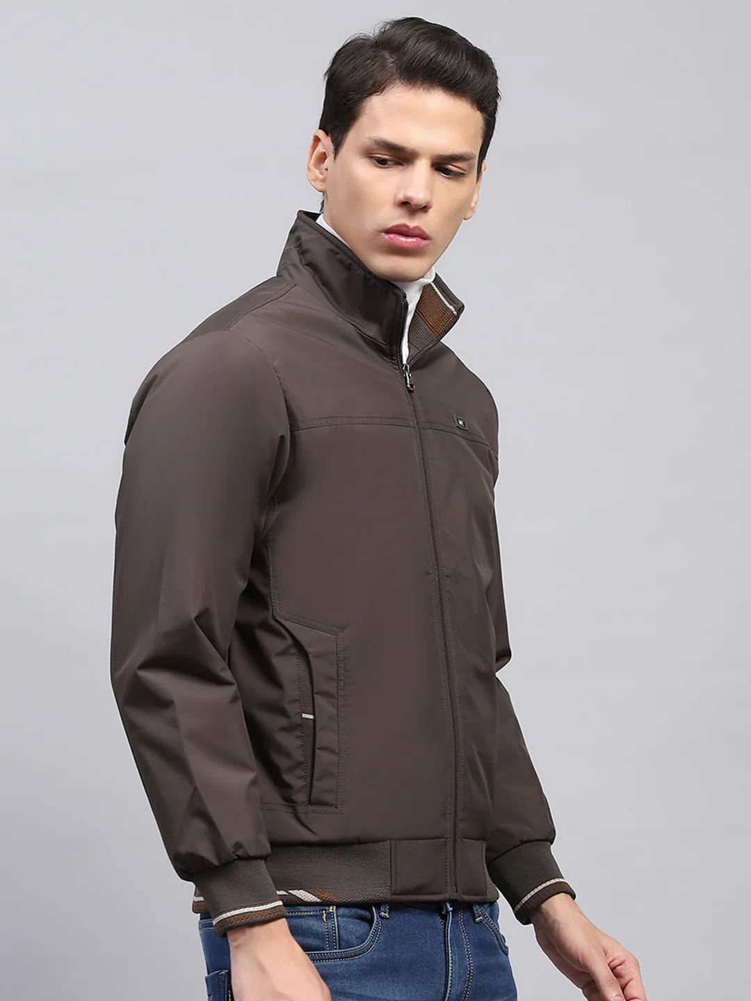 Men Brown Solid Mock Neck Full Sleeve Jacket - Image 4
