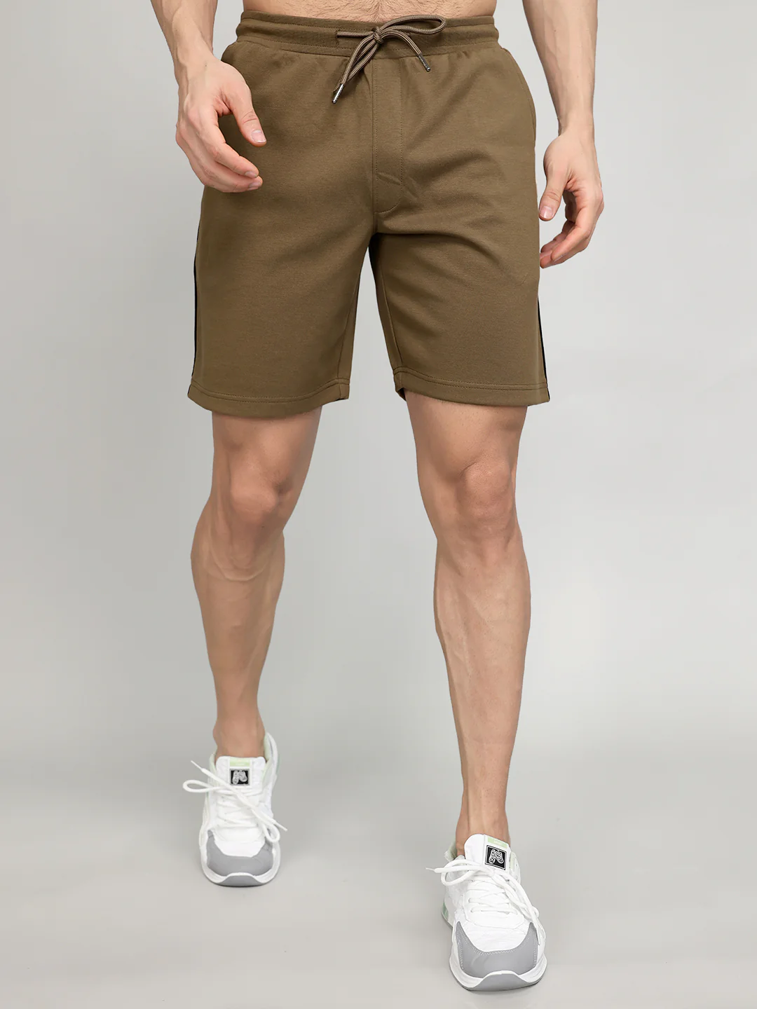 Men Brown Solid Regular Fit Bermuda