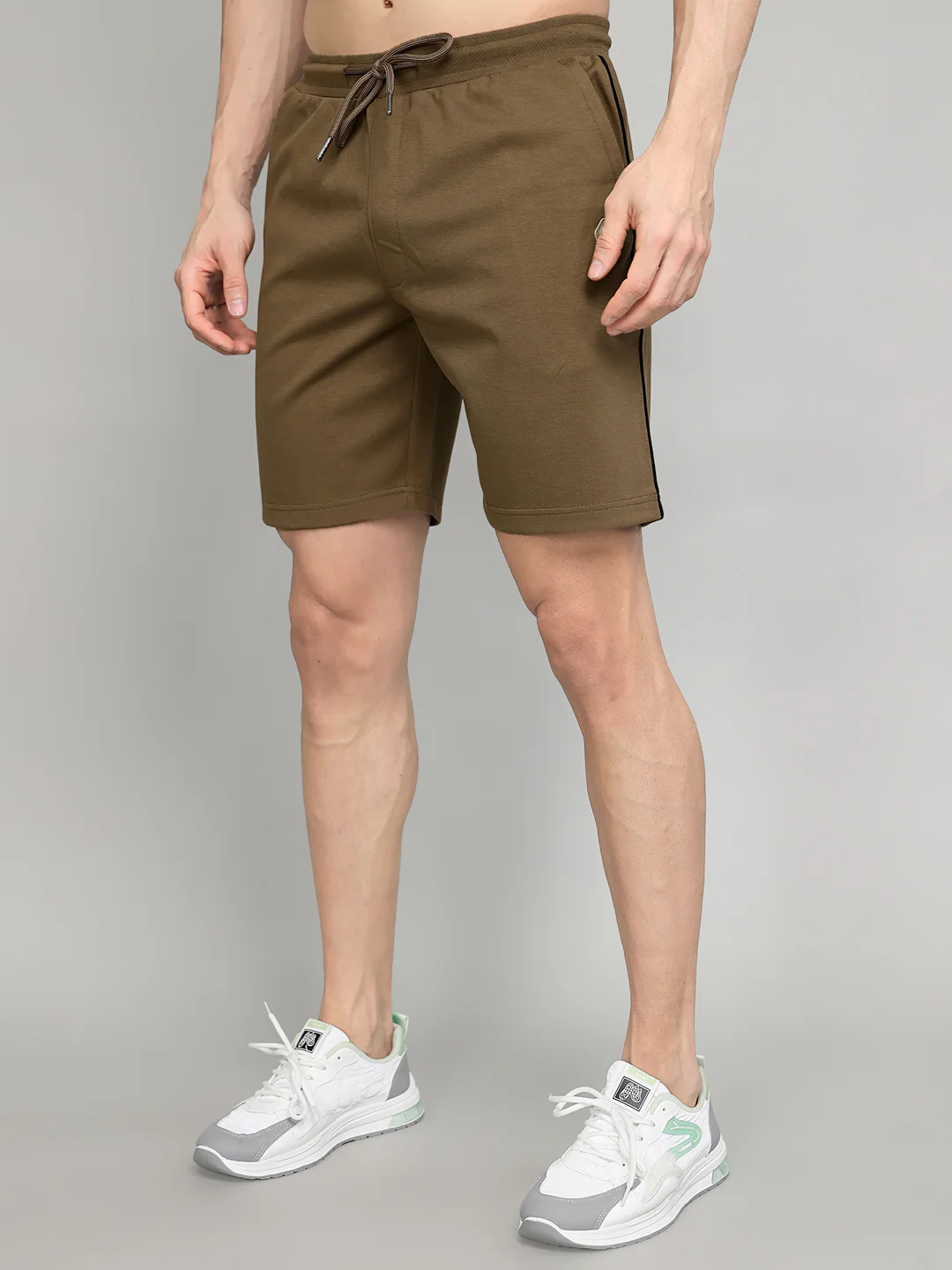 Men Brown Solid Regular Fit Bermuda - Image 2