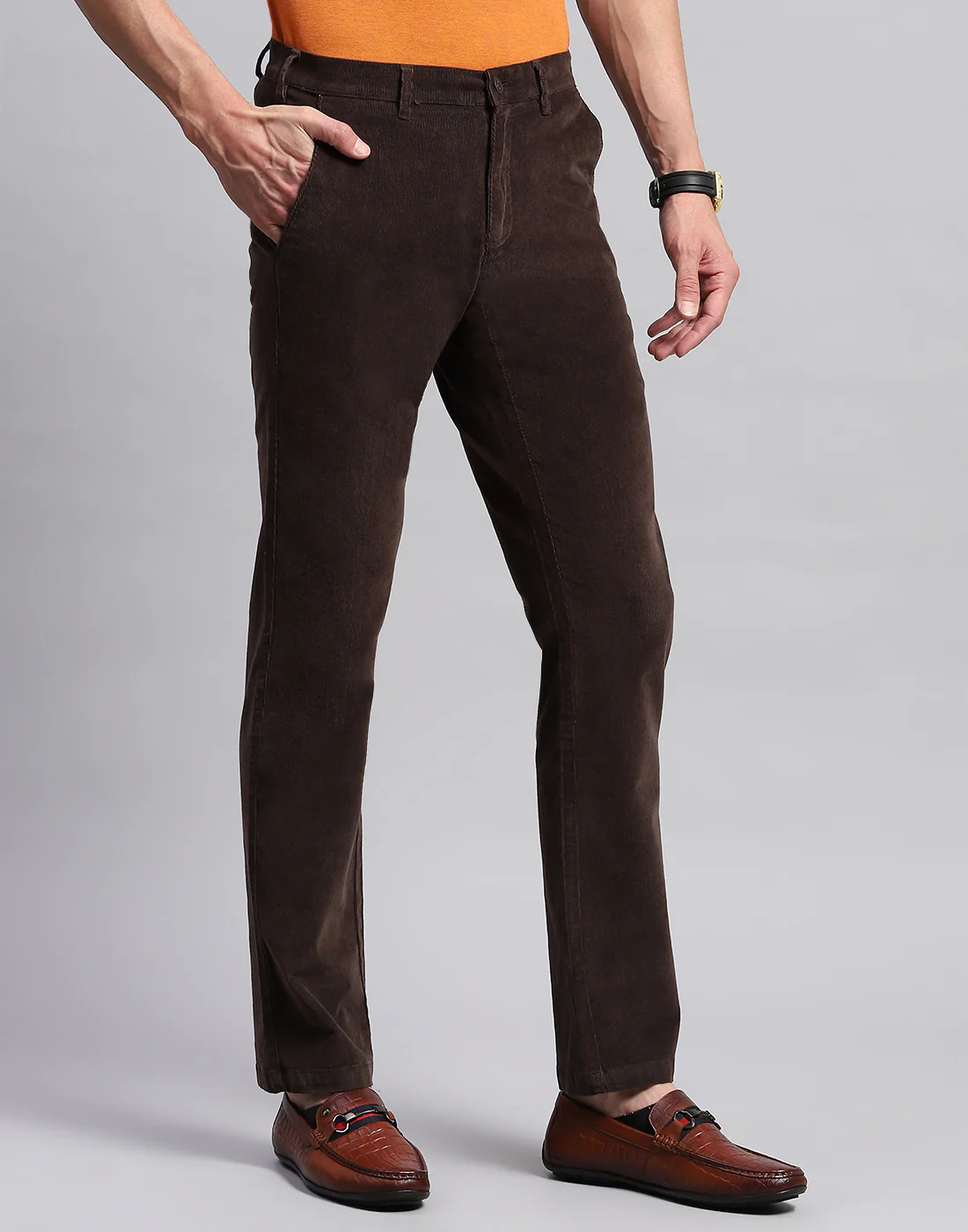Men Brown Solid Regular Fit Trouser - Image 4