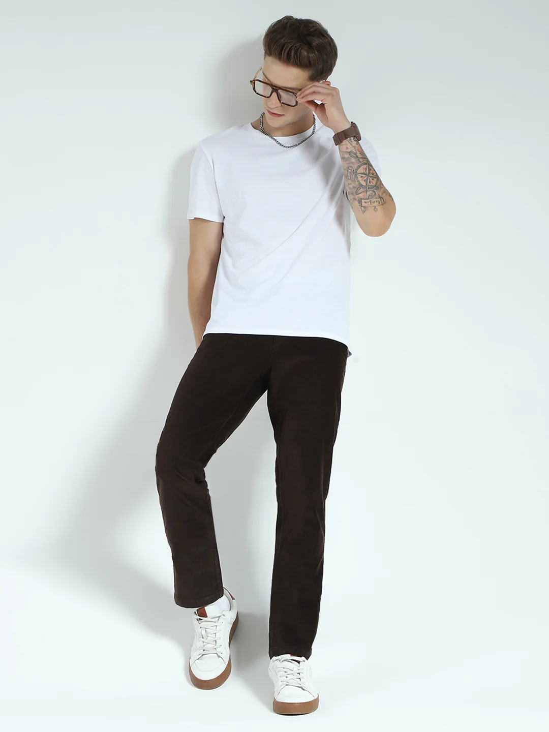 Men Brown Solid Regular Fit Trouser - Image 2