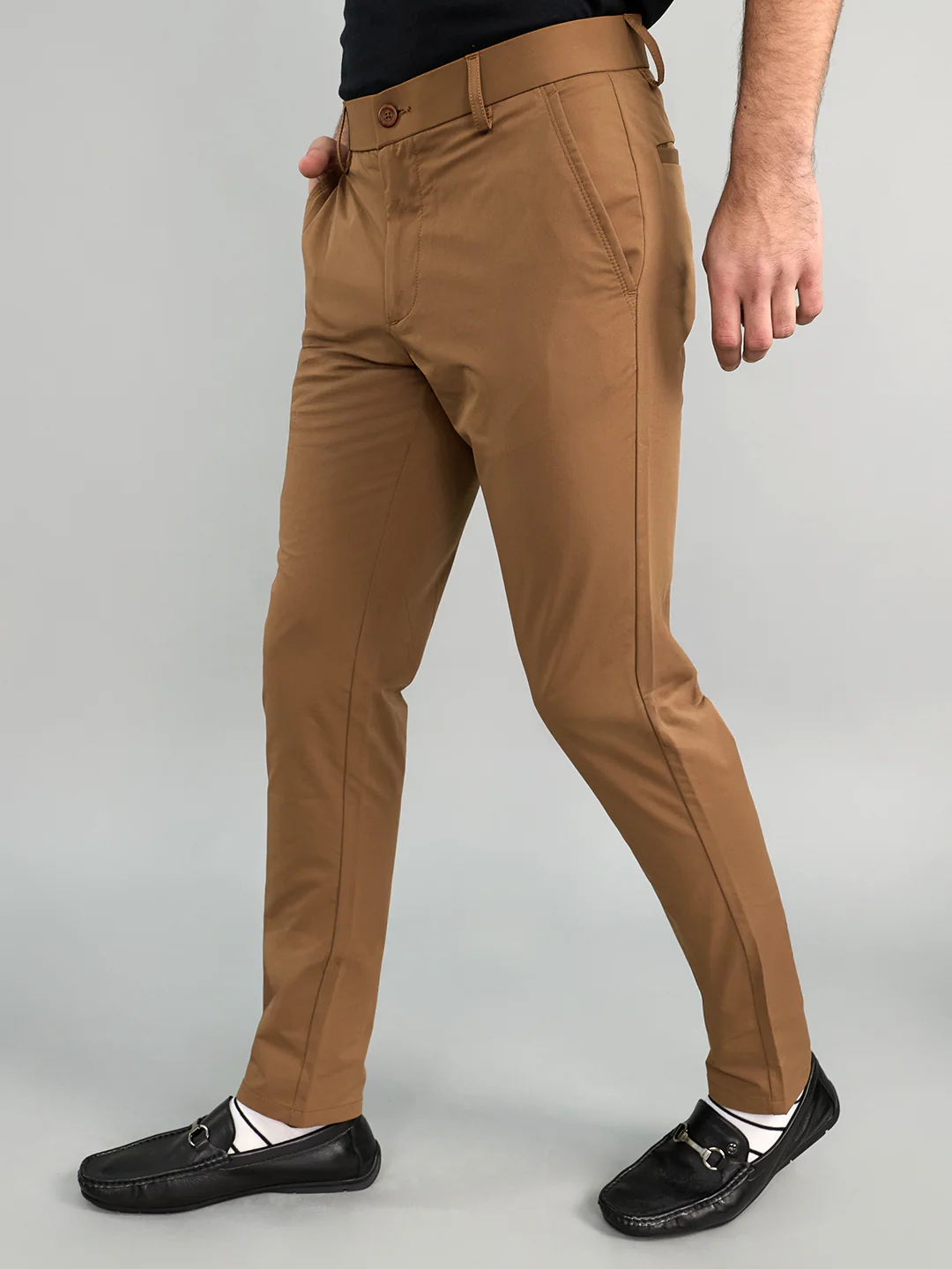 Men Brown Solid Slim Fit Trouser - Image 3