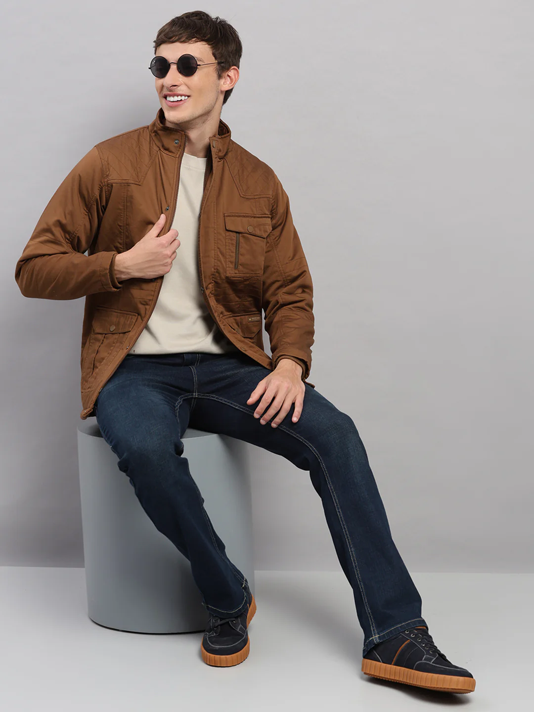Men Brown Solid Stand Collar Full Sleeve Jacket - Image 2