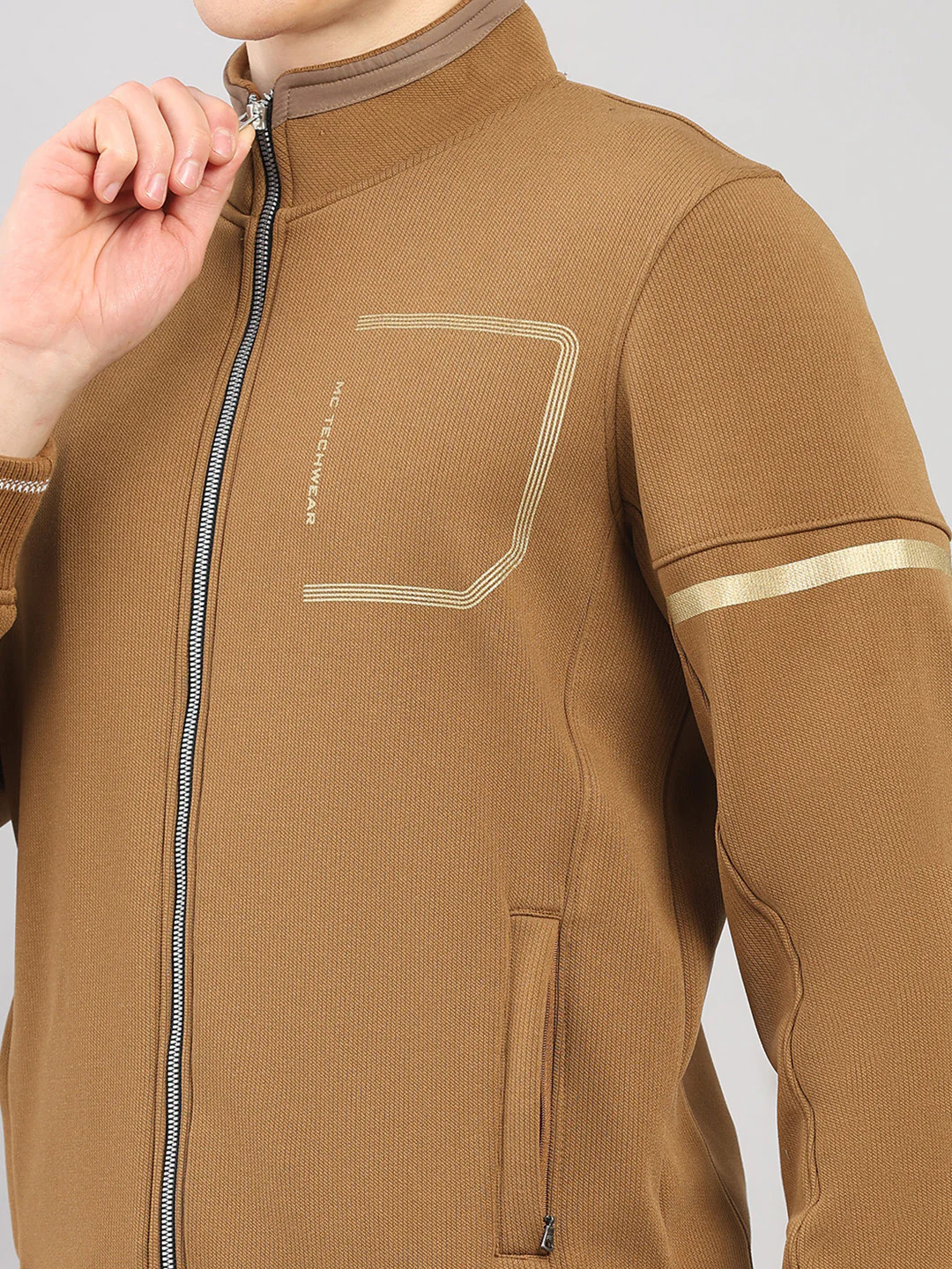 Men Brown Solid Stand Collar Full Sleeve Winter Tracksuit - Image 6