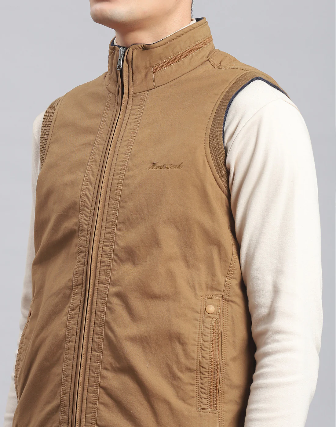 Men Brown Solid Stand Collar Sleeveless Jacket - Image 9
