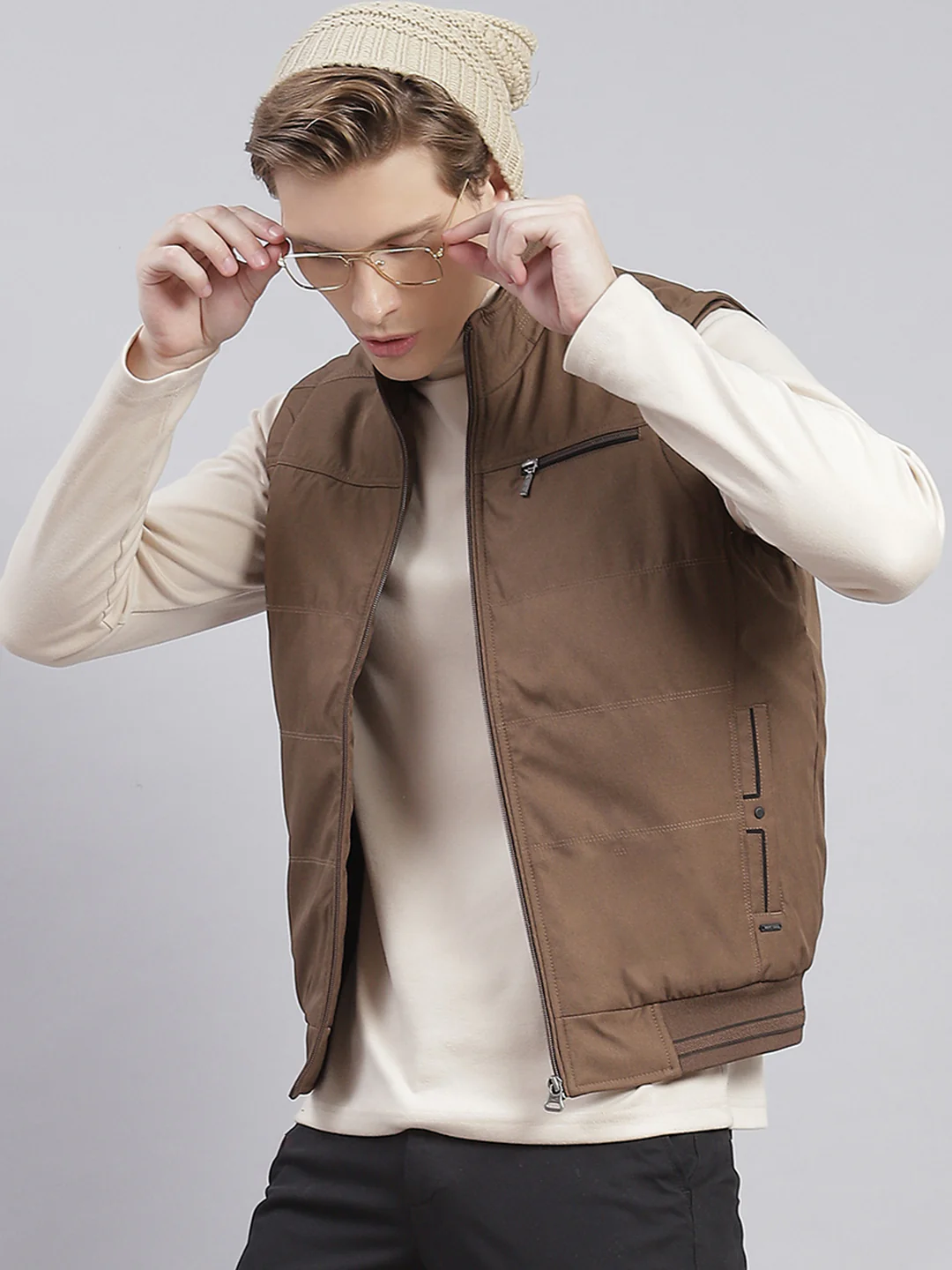 Men Brown Solid Stand Collar Sleeveless Jackets - Image 2