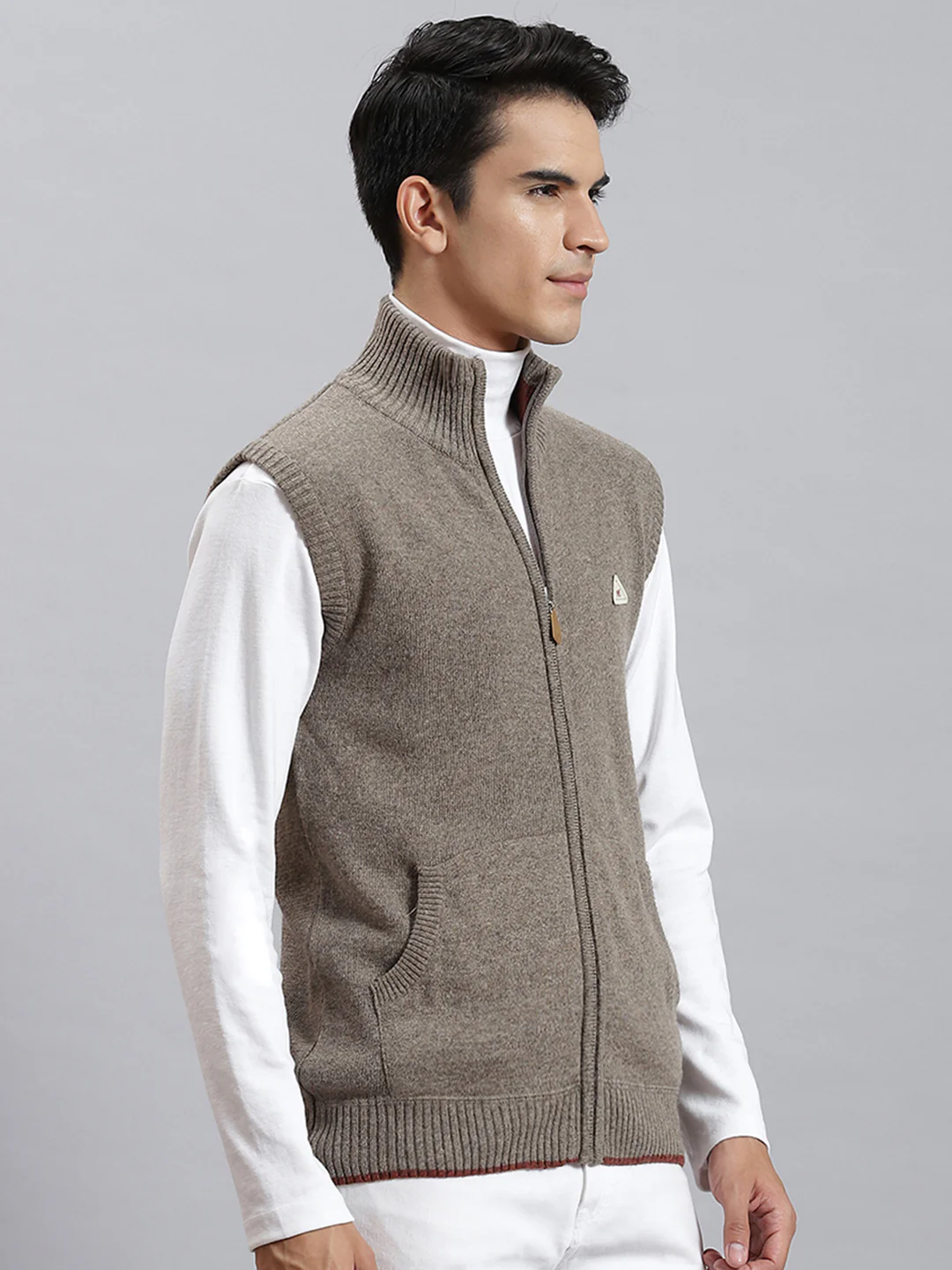 Men Brown Solid Stand Collar Sleeveless Sweaters/Pullovers - Image 4