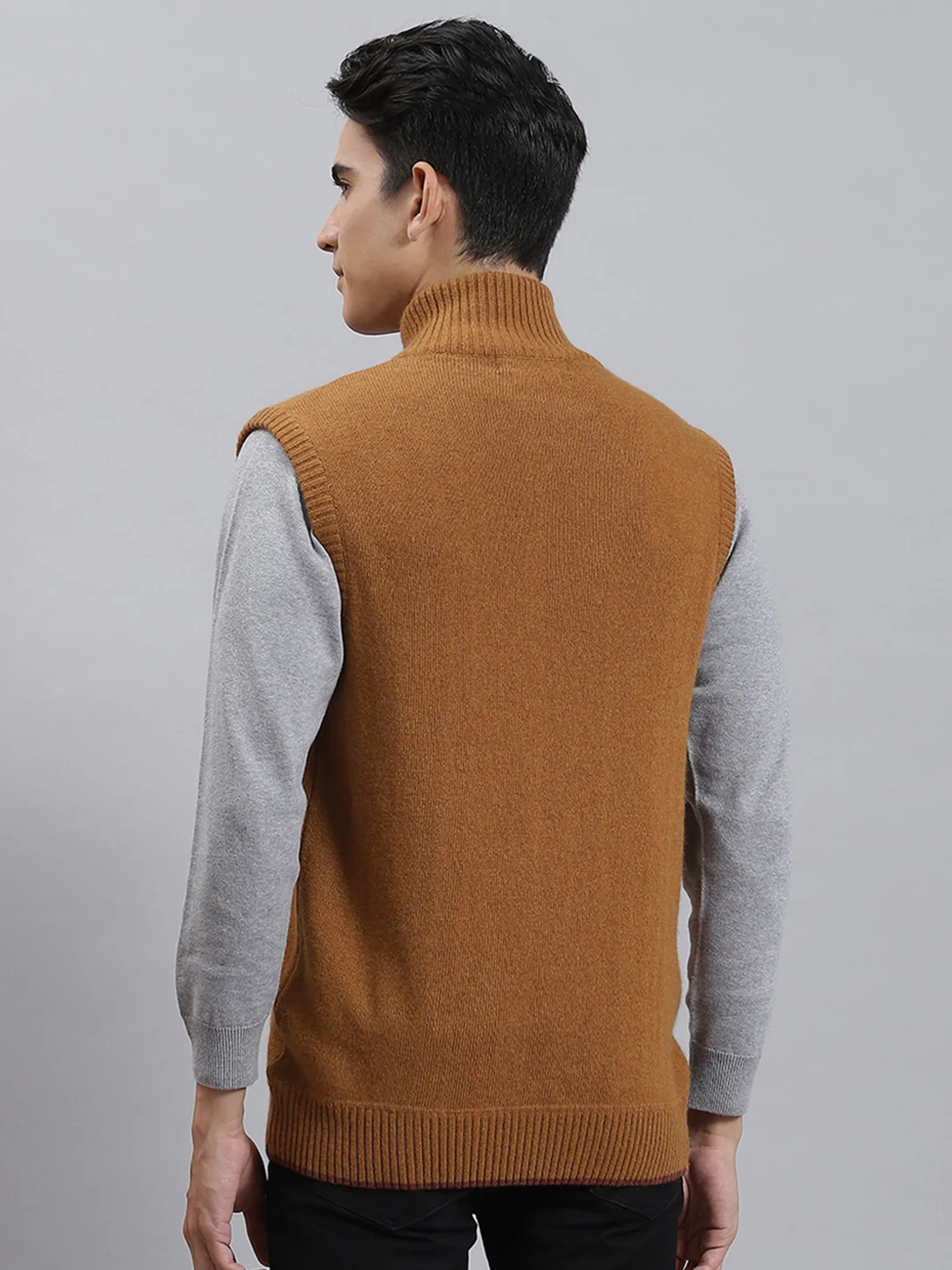 Men Brown Solid Stand Collar Sleeveless Sweaters/Pullovers - Image 5