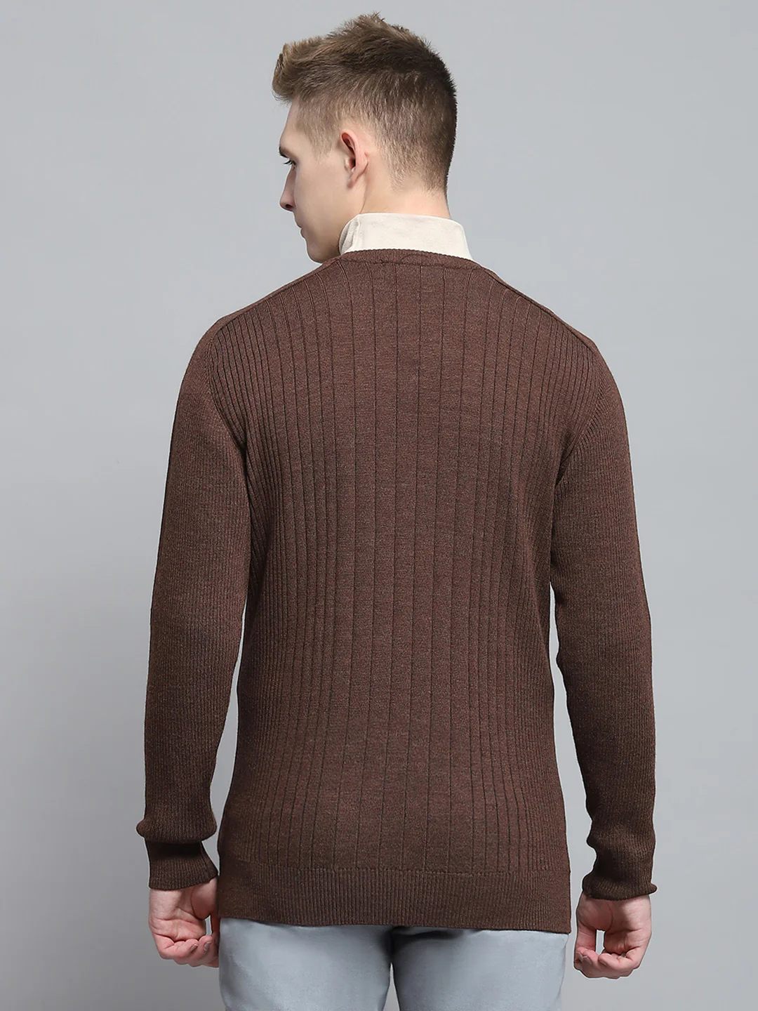 Men Brown Solid V Neck Full Sleeve Pullover - Image 5