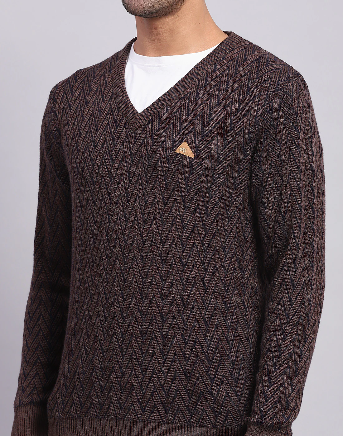 Men Brown Solid V Neck Full Sleeve Pullover - Image 6