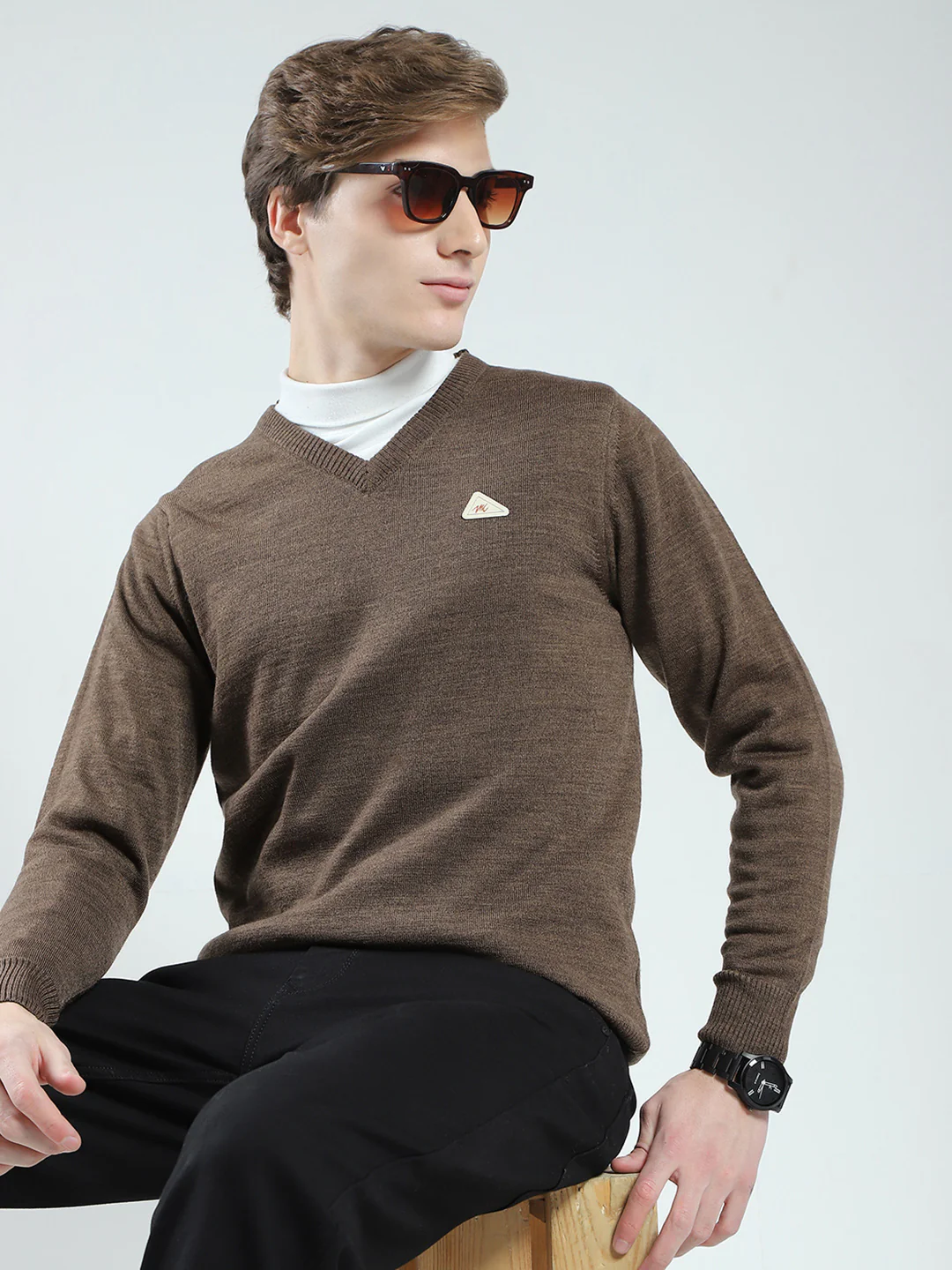 Men Brown Solid V Neck Full Sleeve Pullover - Image 6