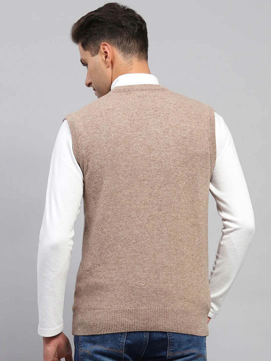 Men Brown Solid V Neck Sleeveless Sweater - Image 5
