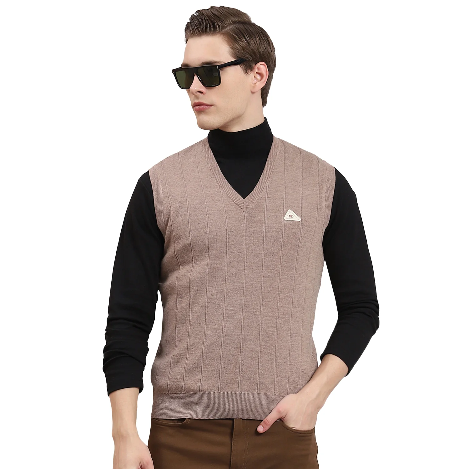 Men Brown Solid V Neck Sleeveless Sweater - Image 5