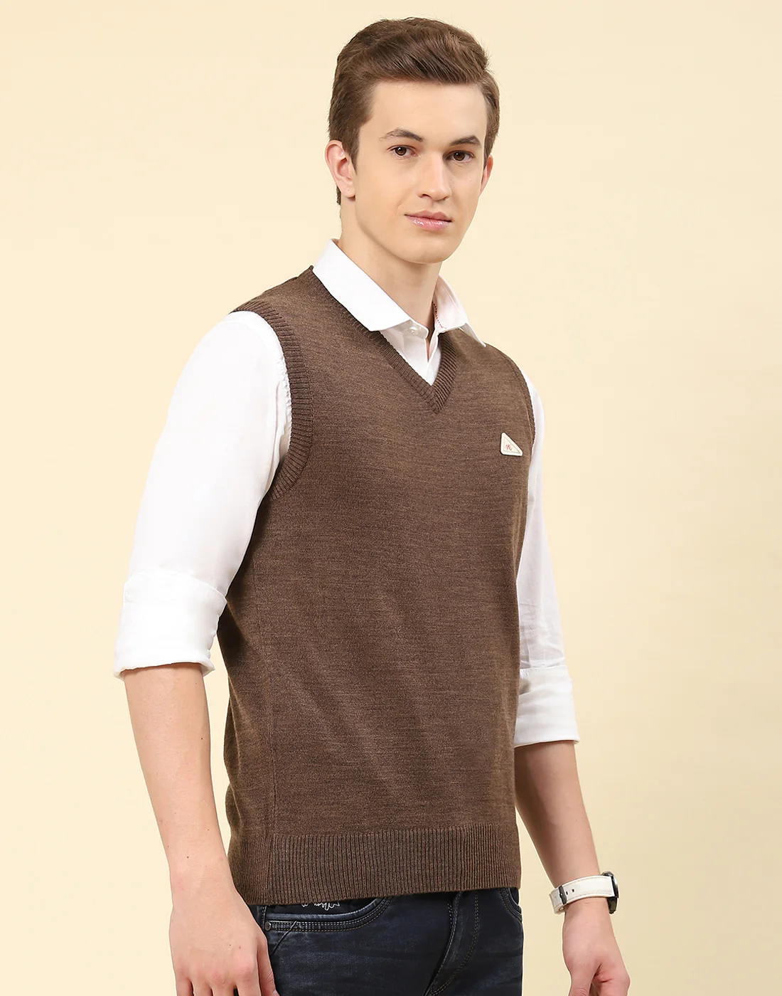Men Brown Solid V Neck Sleeveless Sweater - Image 4