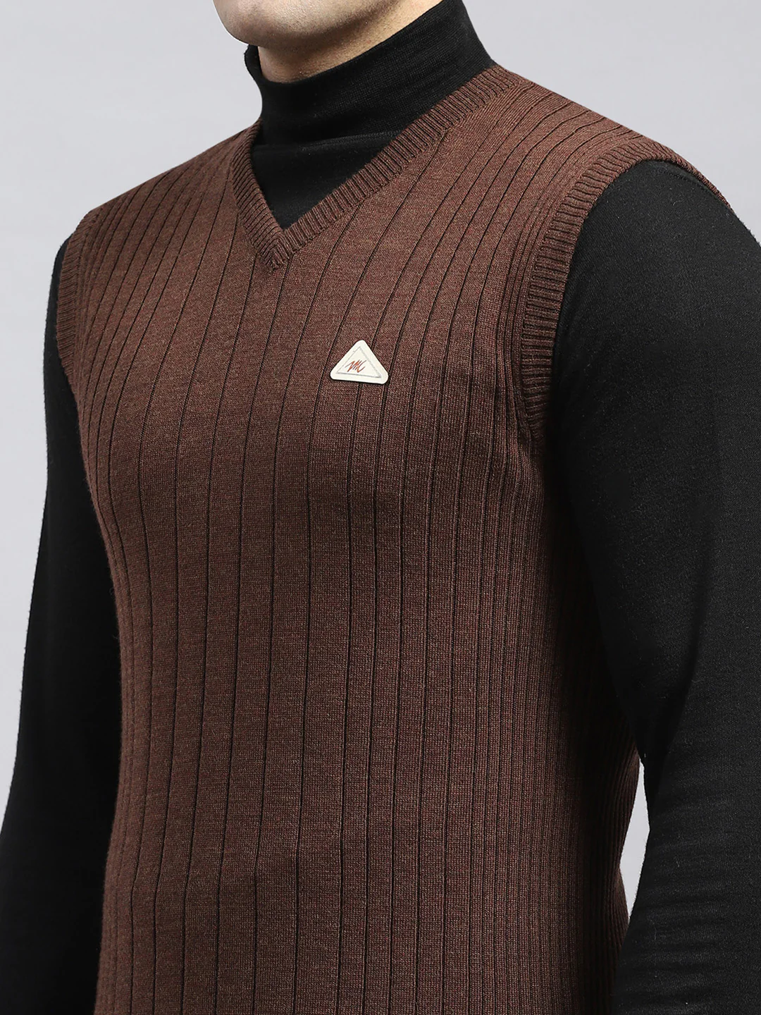 Men Brown Solid V Neck Sleeveless Sweater - Image 6