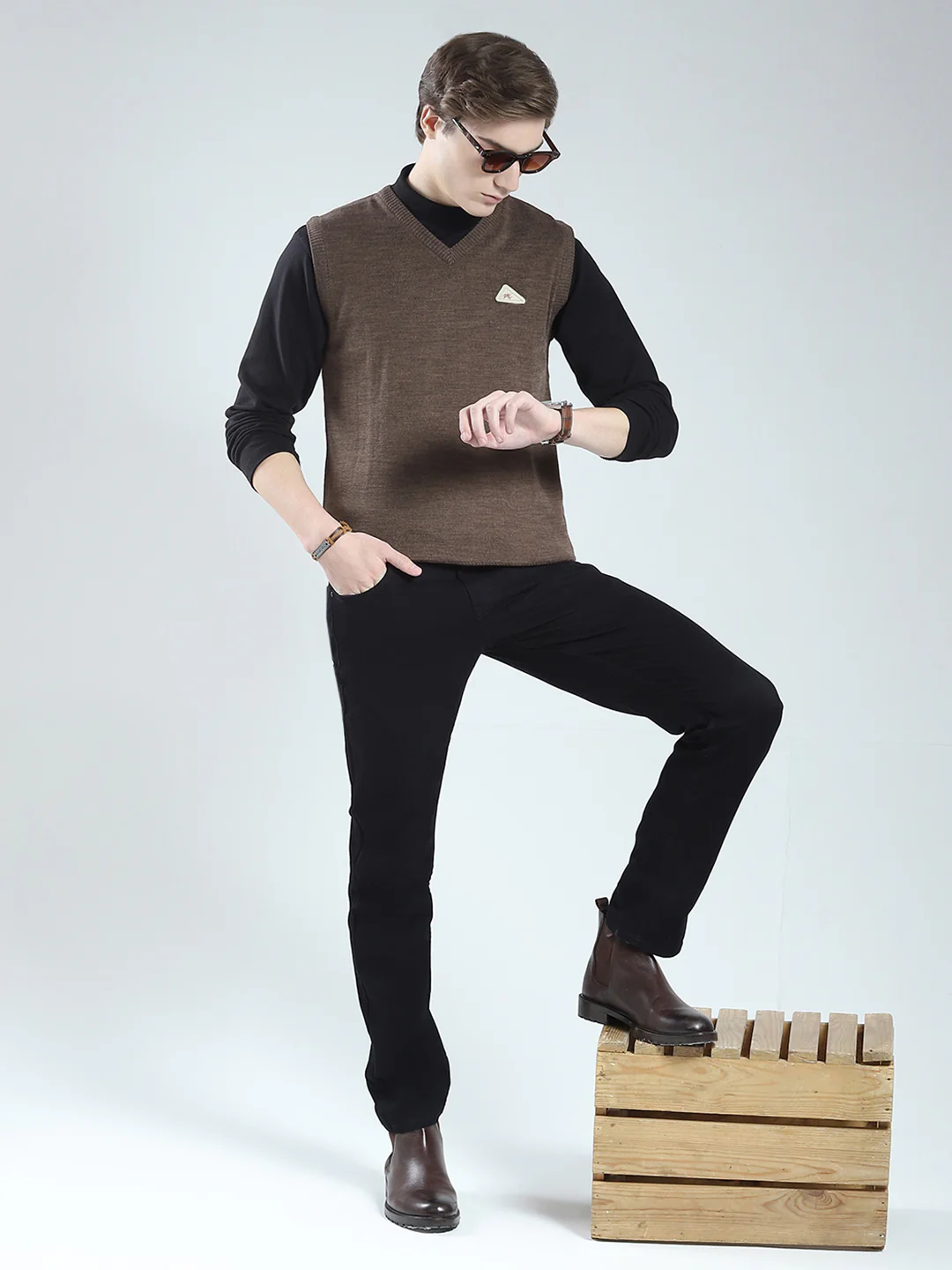 Men Brown Solid V Neck Sleeveless Sweater - Image 2
