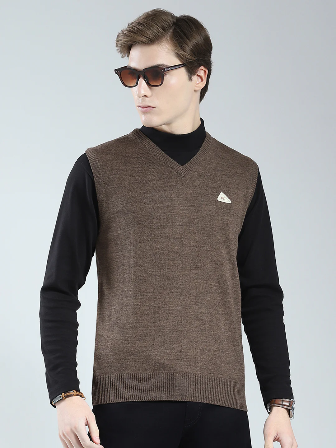 Men Brown Solid V Neck Sleeveless Sweater - Image 4